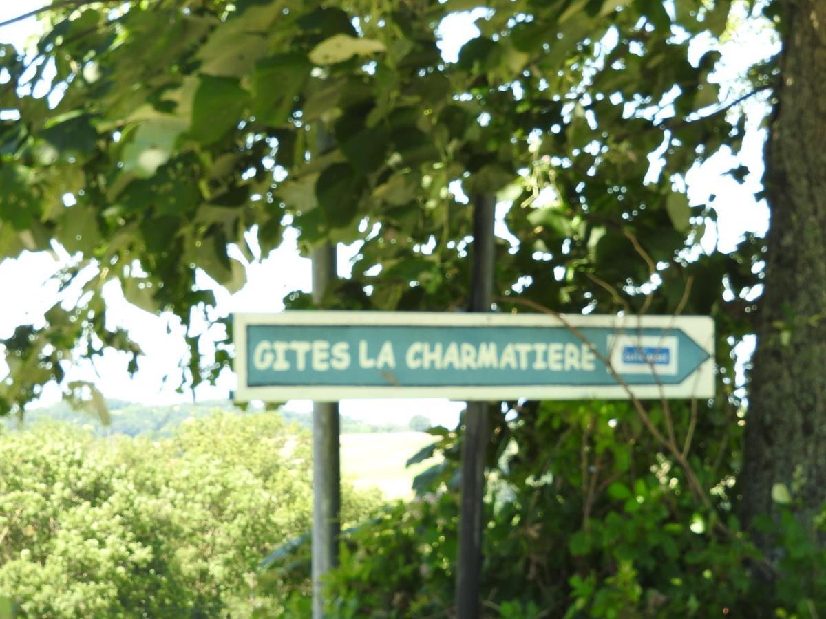 Вилла La Charmatiere Haute-Rivoire Экстерьер фото
